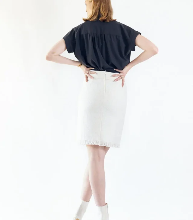 Luxe White Mini Tweed Skirt - Image 4