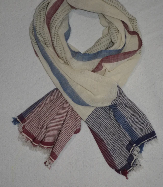 Stylish Hand-Woven Cotton Scarves for a Sophisticated Look | Shop Now - Image 2