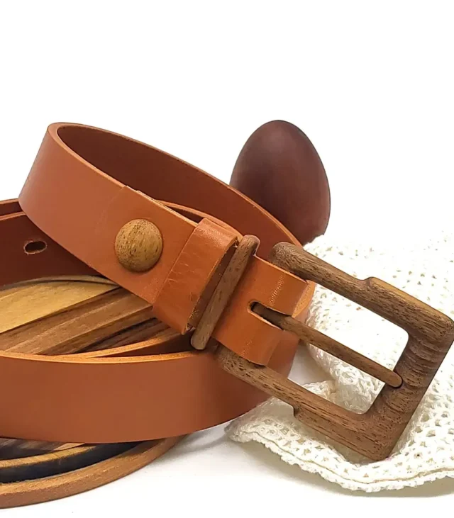 Powell Pride 308 - Elegant, Durable, and Eco-friendly Leather Belt with Wooden Buckle - Image 3