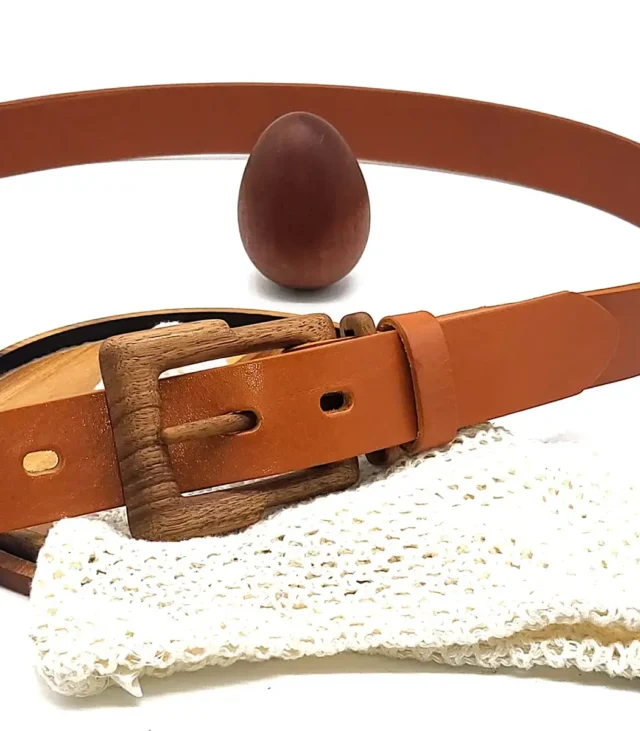 Powell Pride 308 - Elegant, Durable, and Eco-friendly Leather Belt with Wooden Buckle - Image 4