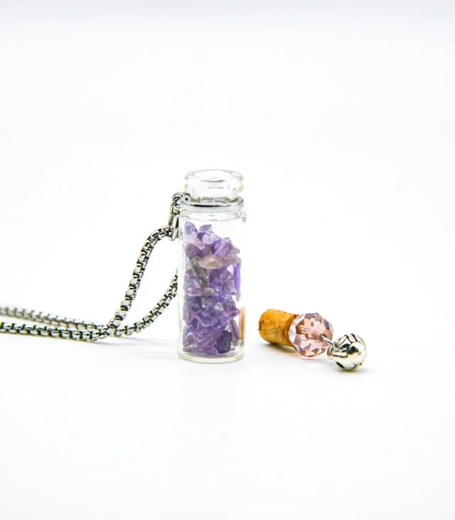 Amethyst Diffusing Necklace | Energy & Healing | Aromatherapy on the Go - Image 5